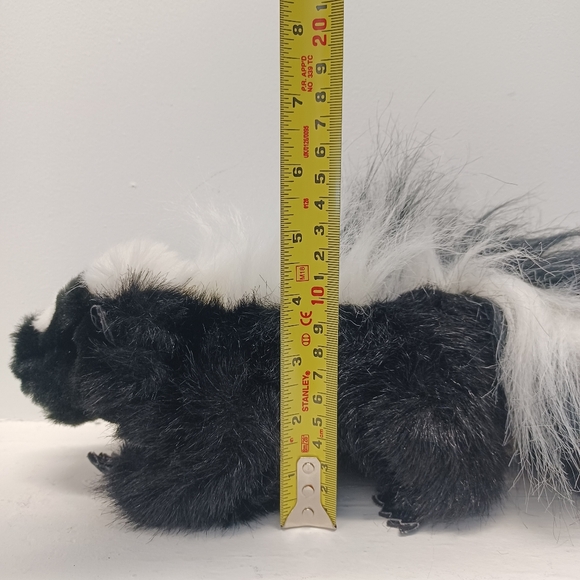 Folkmanis Realistic Plush Black and White Skunk Animal Plush Hand Puppet Toy - Picture 10 of 11